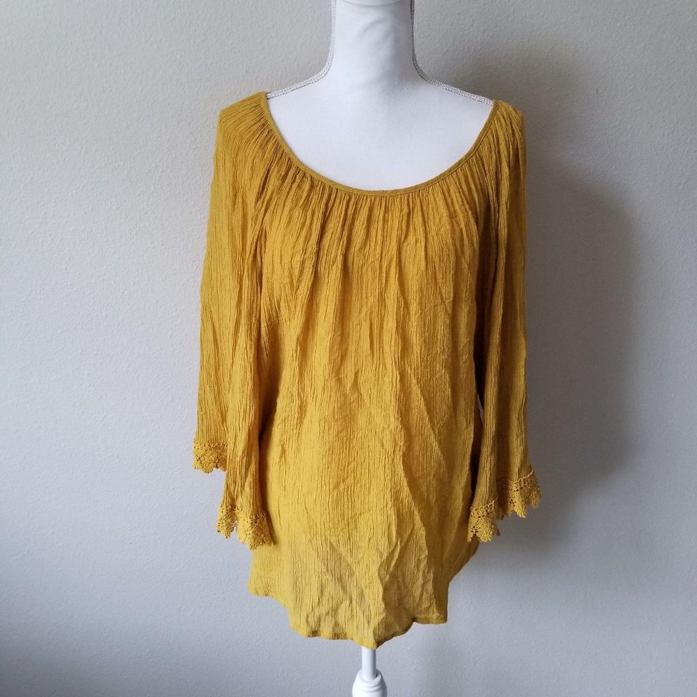 Bobeau 1X Mustard Crochet Sleeve Boho Blouse - Picture 1 of 3